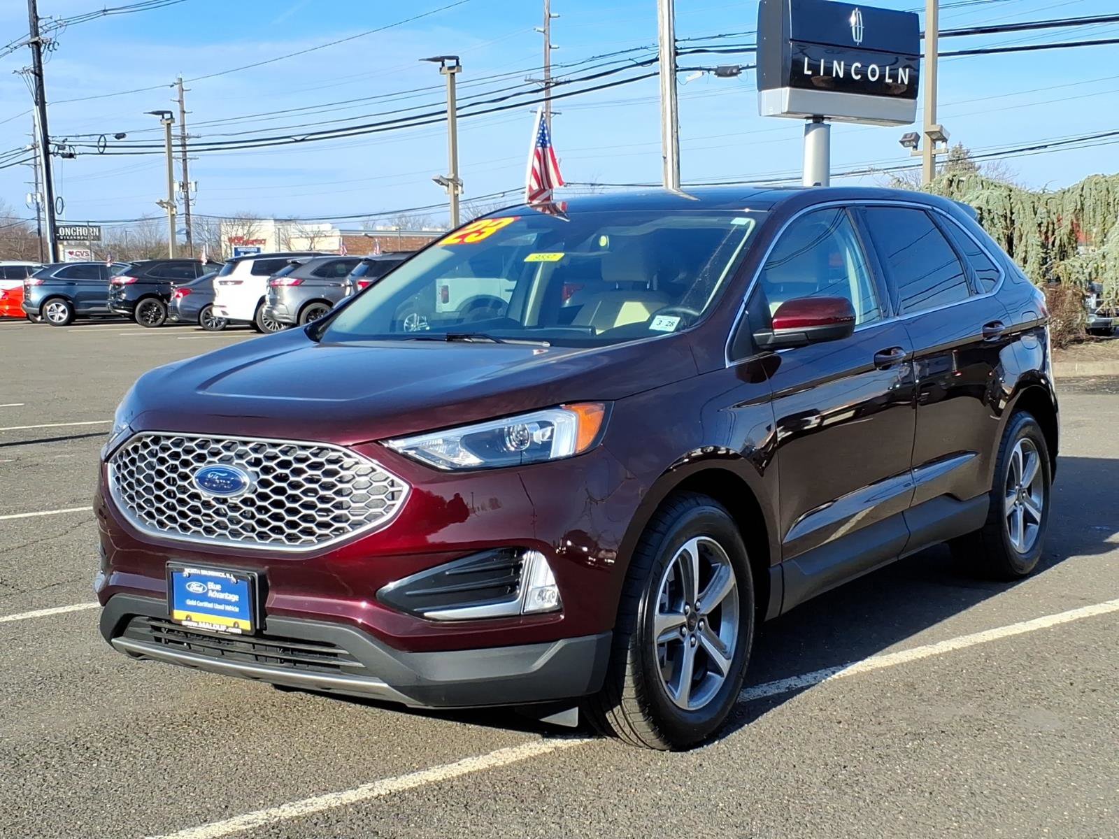 Certified 2023 Ford Edge SEL w/ Convenience Package image 3