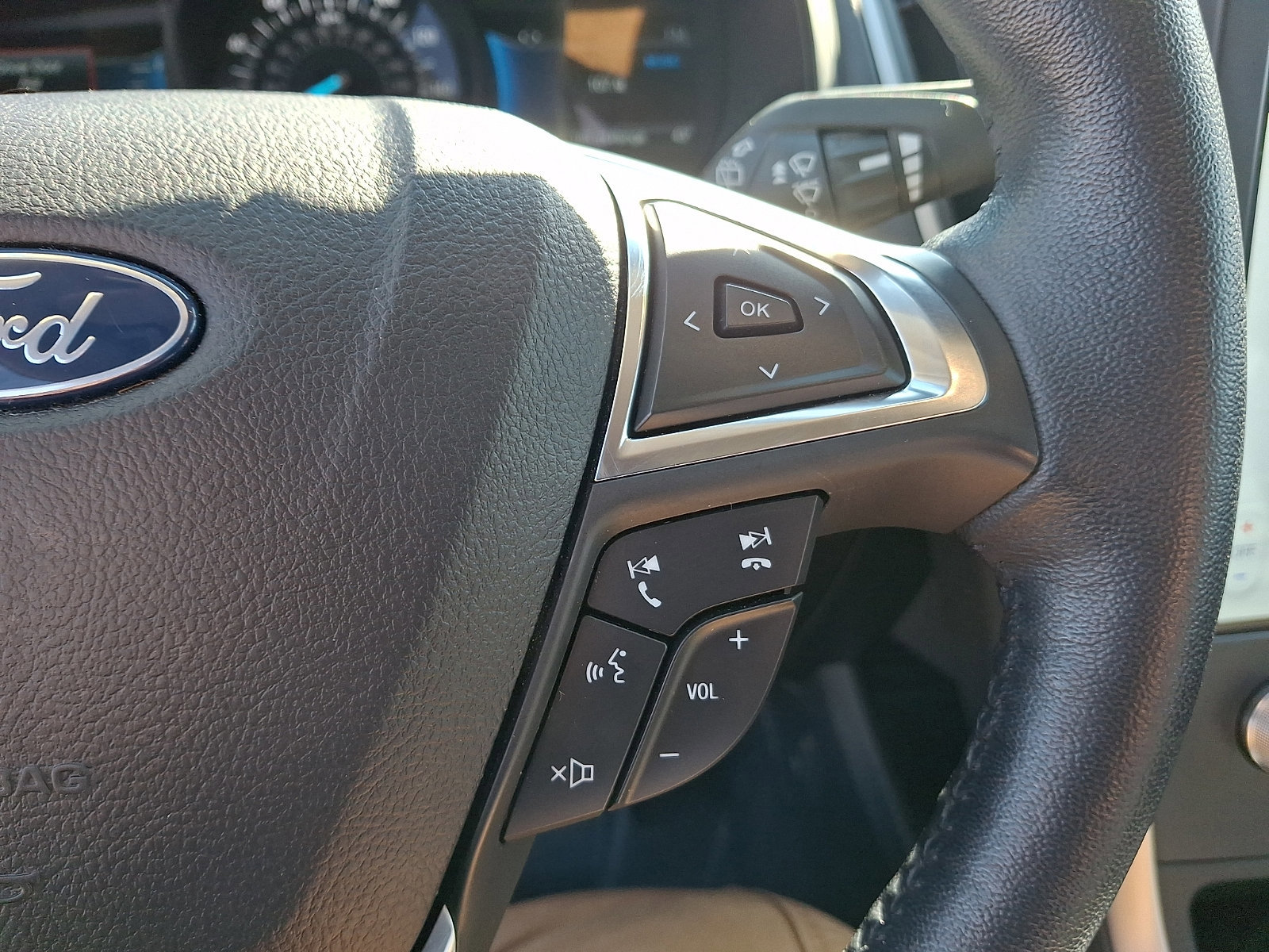 Certified 2022 Ford Edge SEL w/ Convenience Package image 21