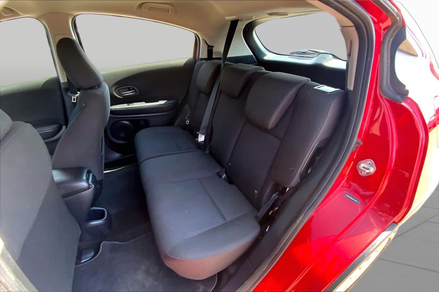 Used 2018 Honda HR-V LX image 21