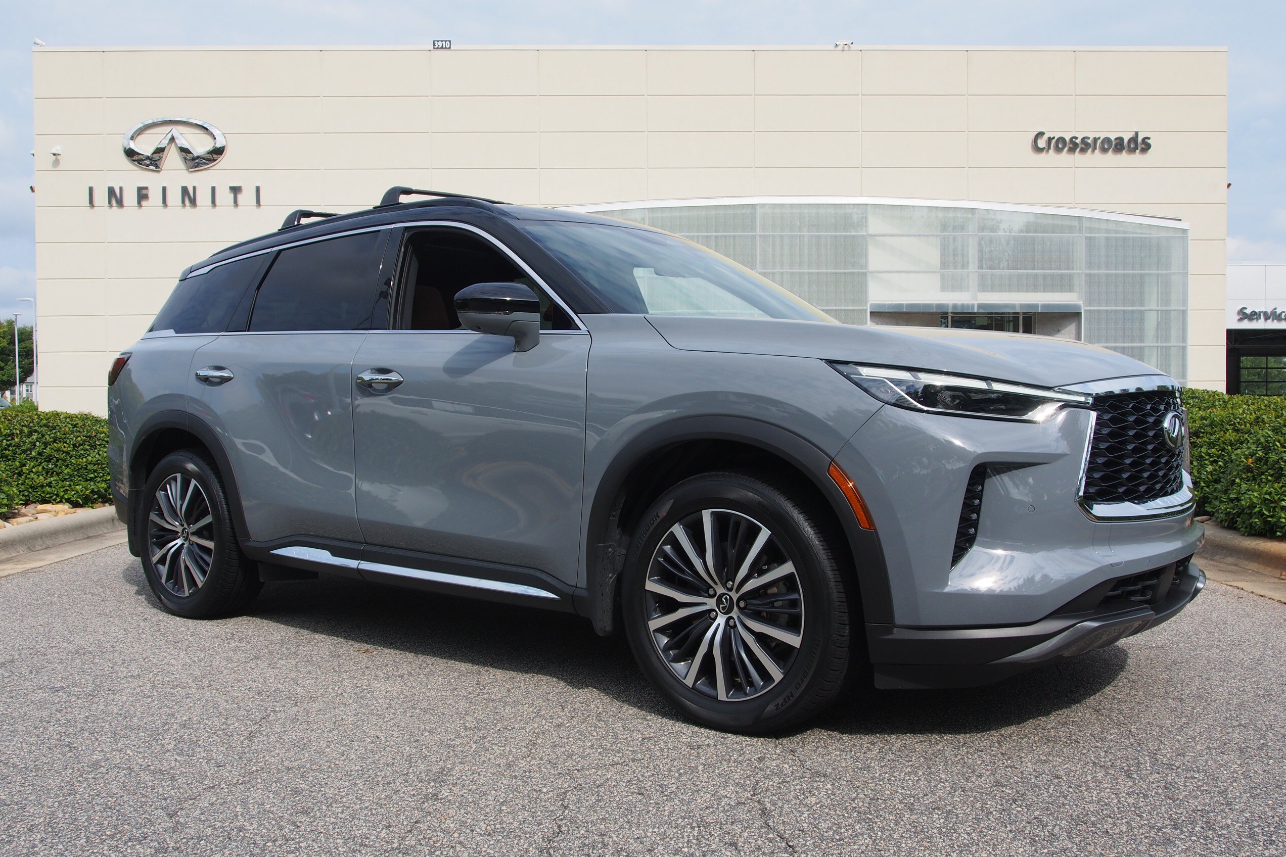 Used 2025 INFINITI QX60 Autograph w/ Lighting Package (N94) AWD/4WD image 1