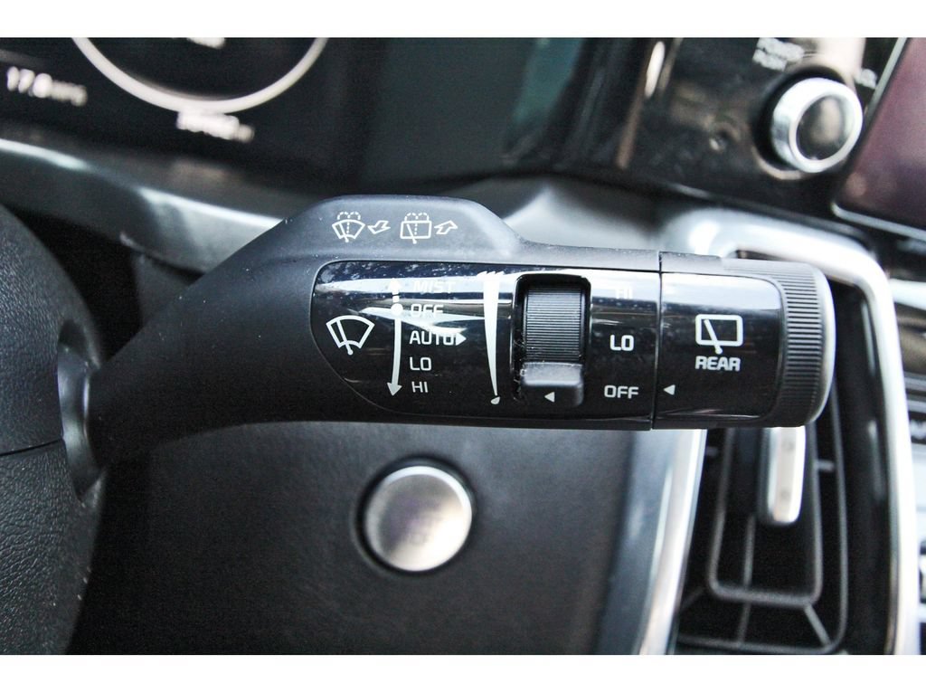 Used 2023 Kia Sorento SX AWD/4WD image 18