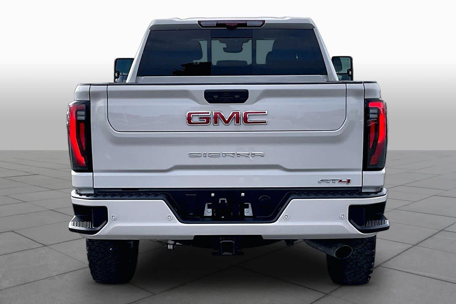 Used 2026 GMC Sierra 2500 AT4 w/ AT4 Premium Plus Package AWD/4WD image 5