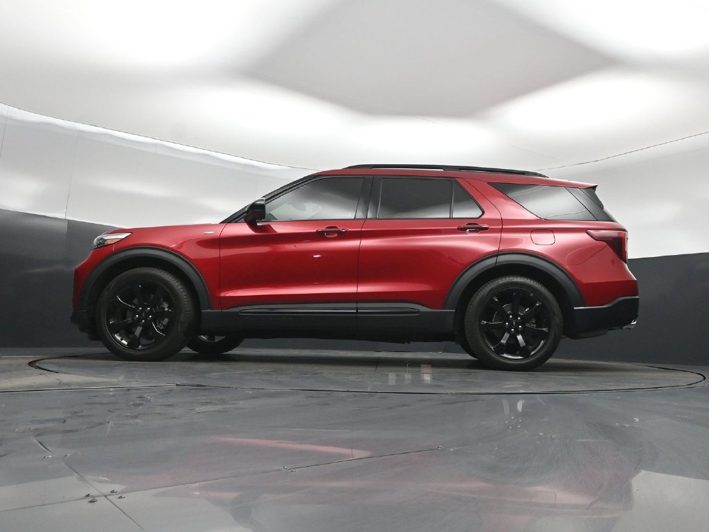 Certified 2024 Ford Explorer ST-Line w/ Class IV Trailer Tow Package RWD image 52