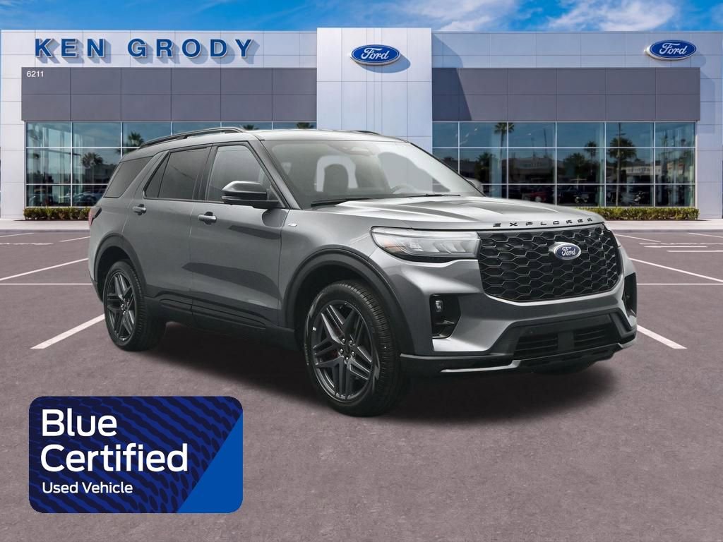 Certified 2025 Ford Explorer ST-Line w/ ST-Line Street Pack