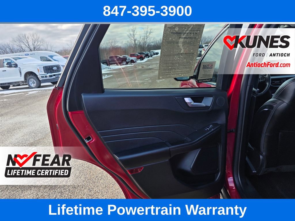 Certified 2025 Ford Escape Platinum w/ Premium Technology Package image 27