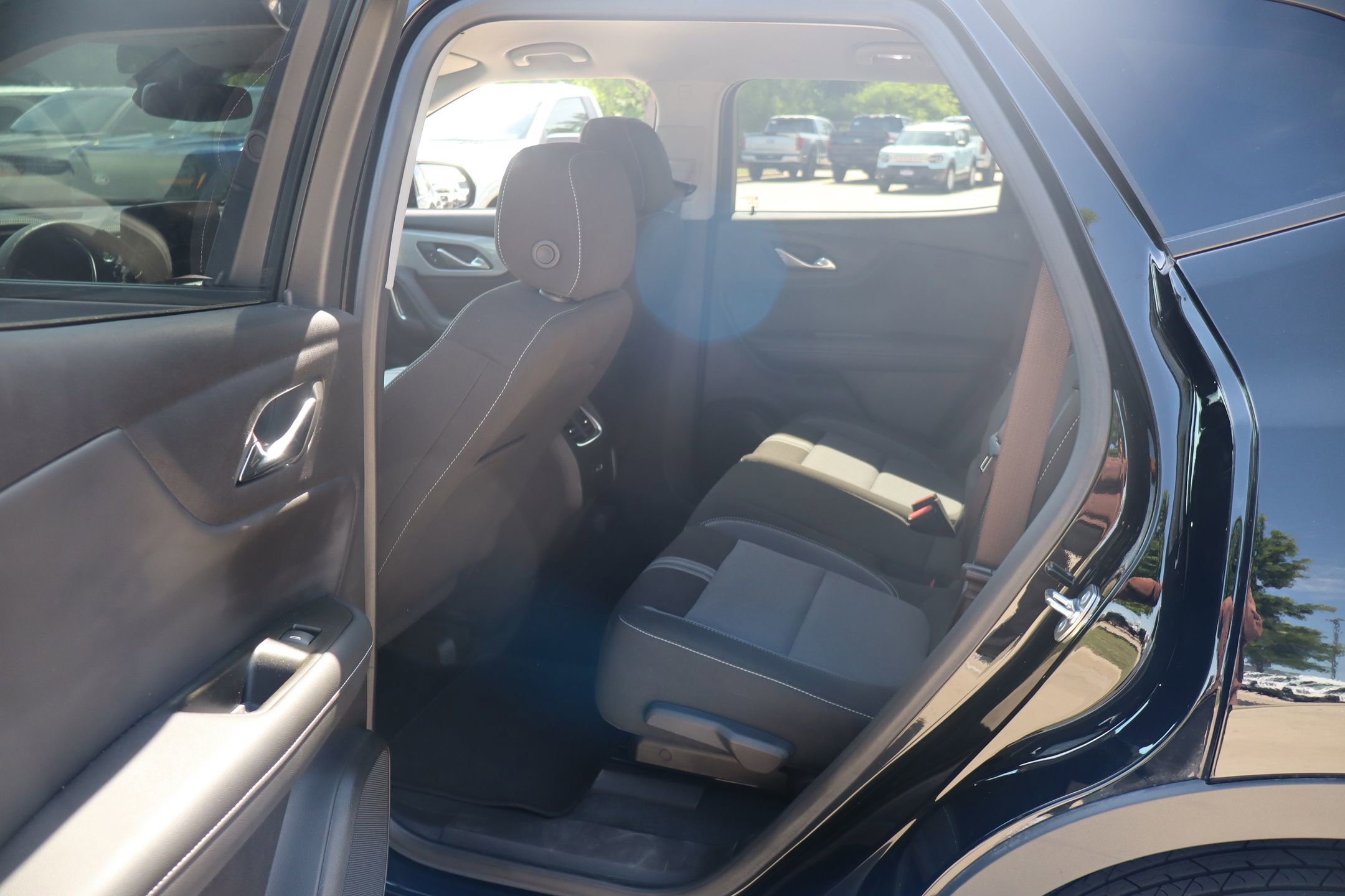 Used 2024 Chevrolet Blazer LT w/ Convenience Package FWD image 26