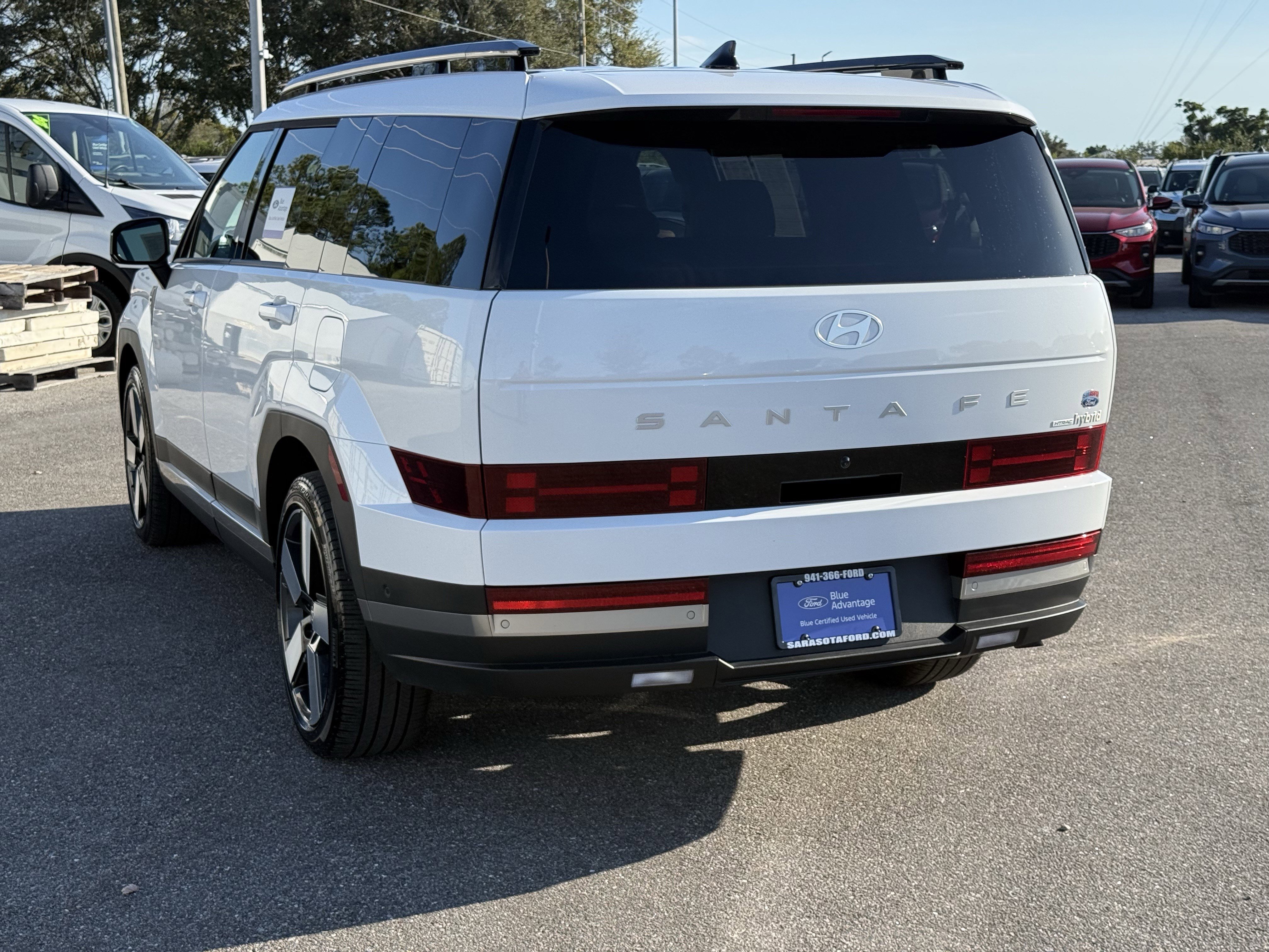 Used 2025 Hyundai Santa Fe Limited image 6