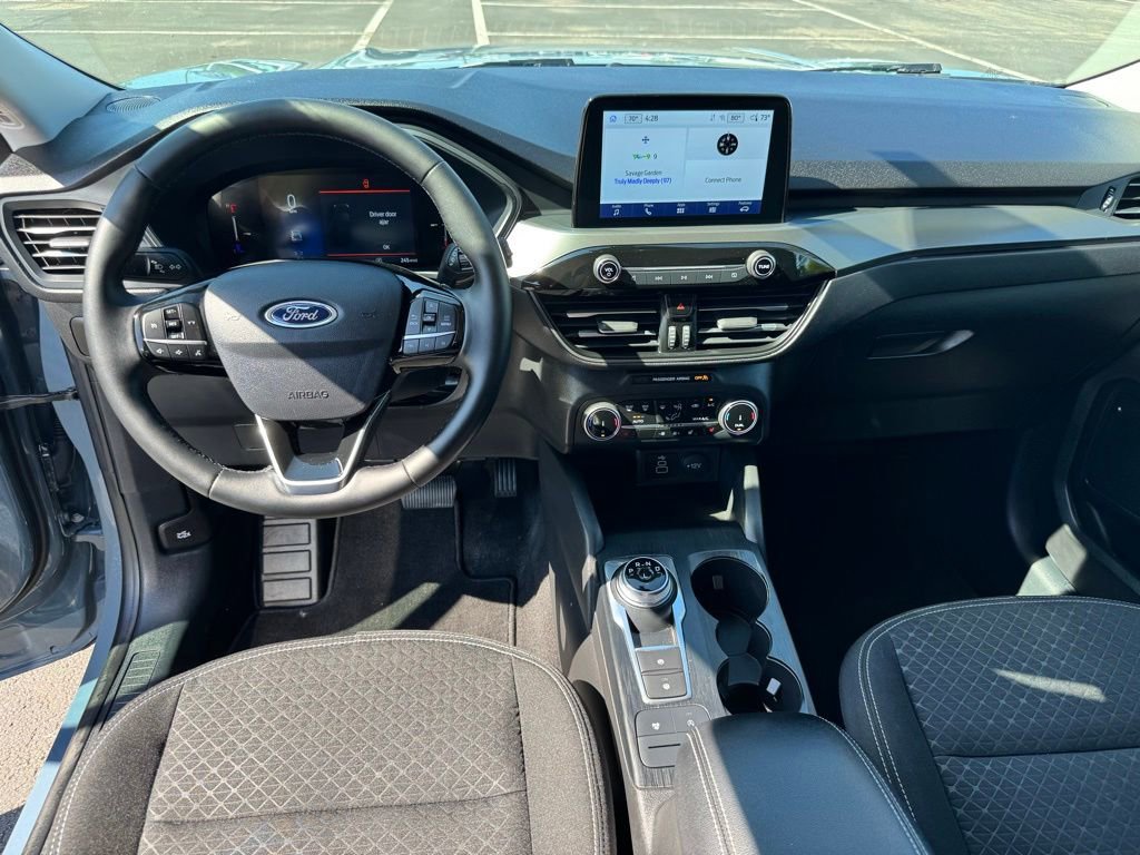 Certified 2025 Ford Escape Active w/ Cold Weather Package FWD image 28