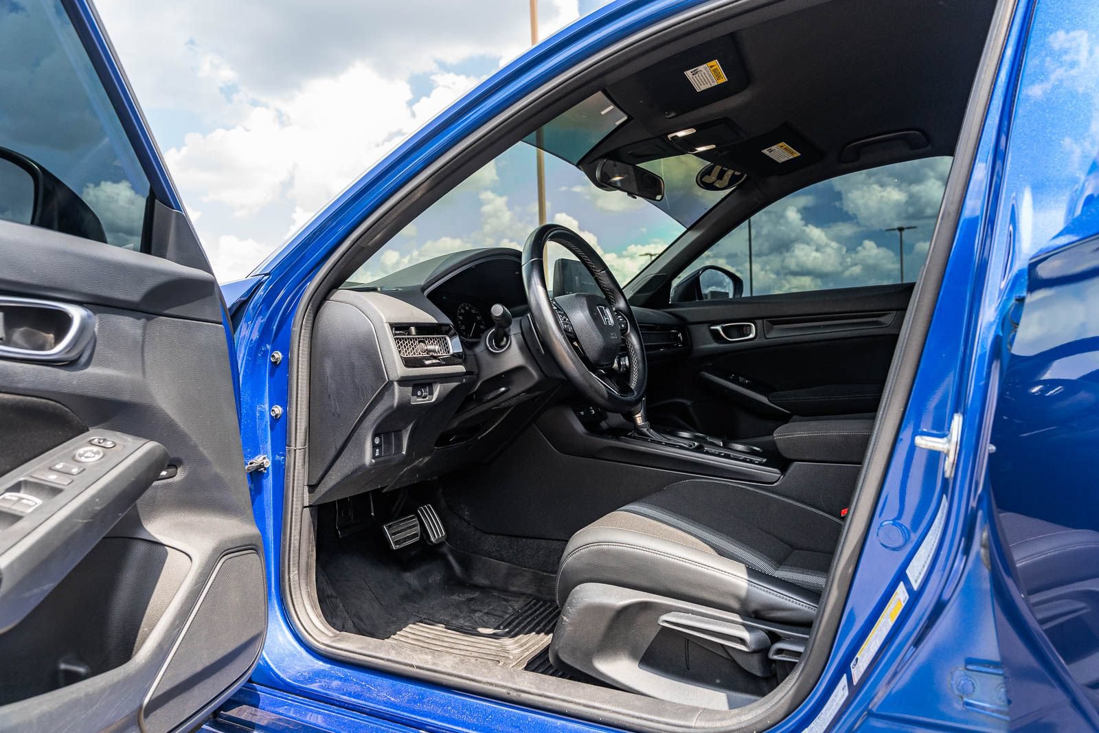 Used 2022 Honda Civic Sport image 17