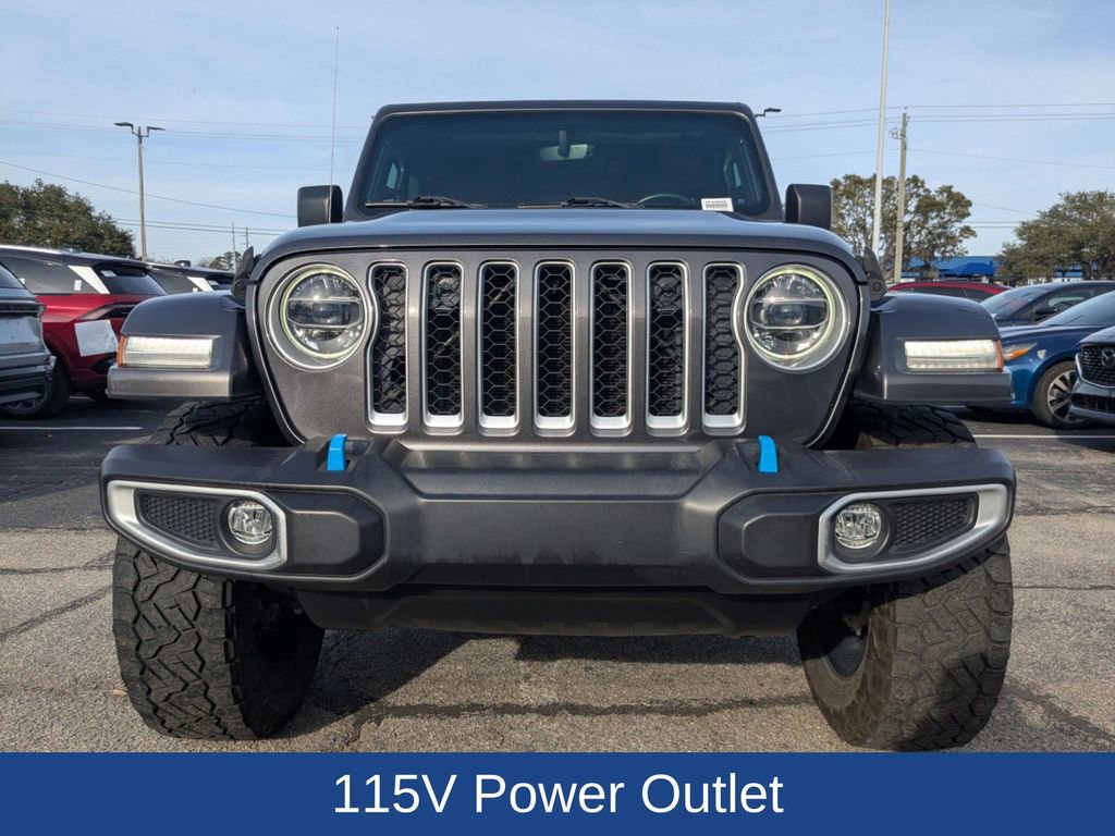 Used 2022 Jeep Wrangler Unlimited Sahara w/ Cold Weather Group image 9