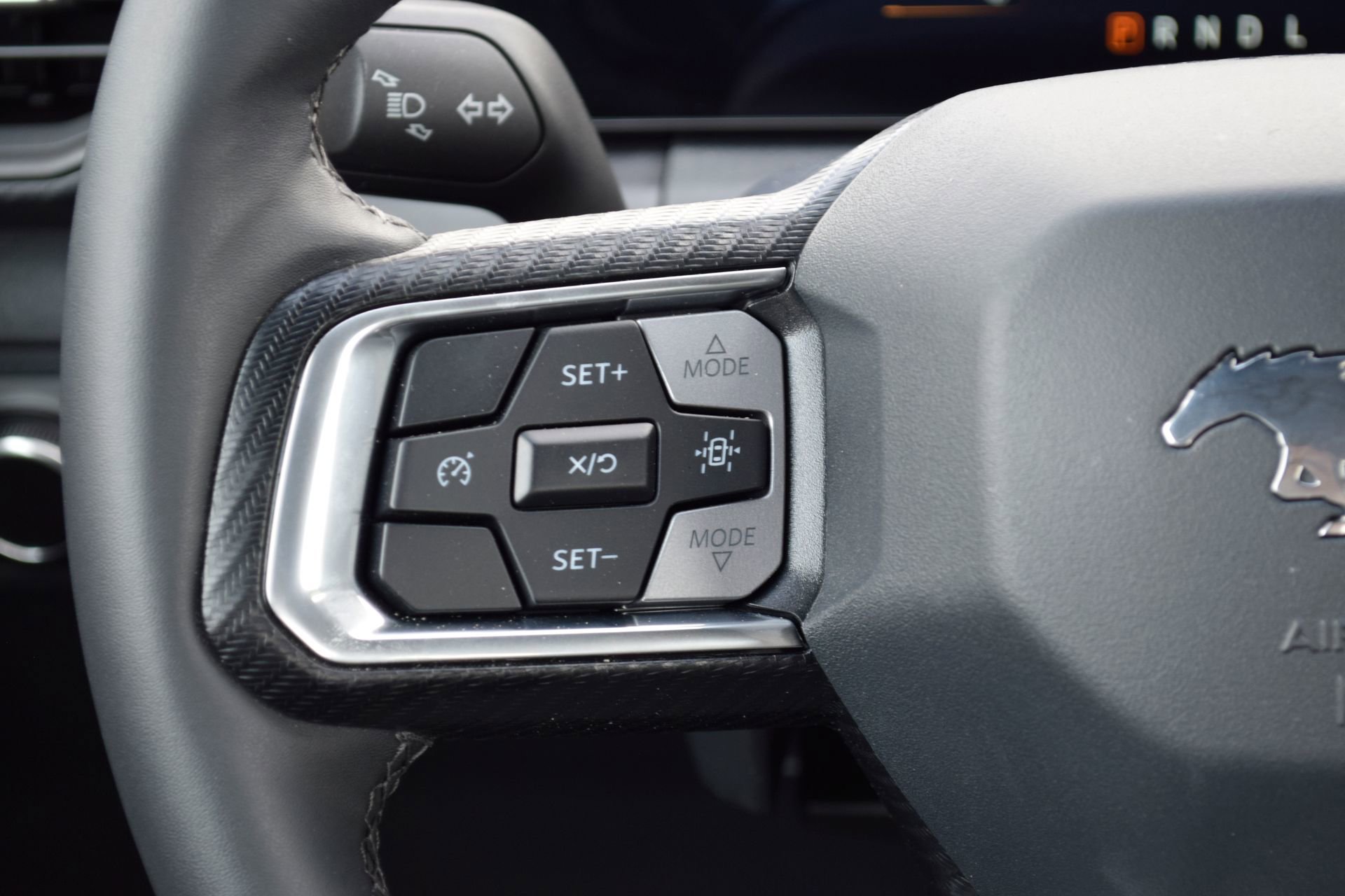 Certified 2025 Ford Mustang Coupe image 9