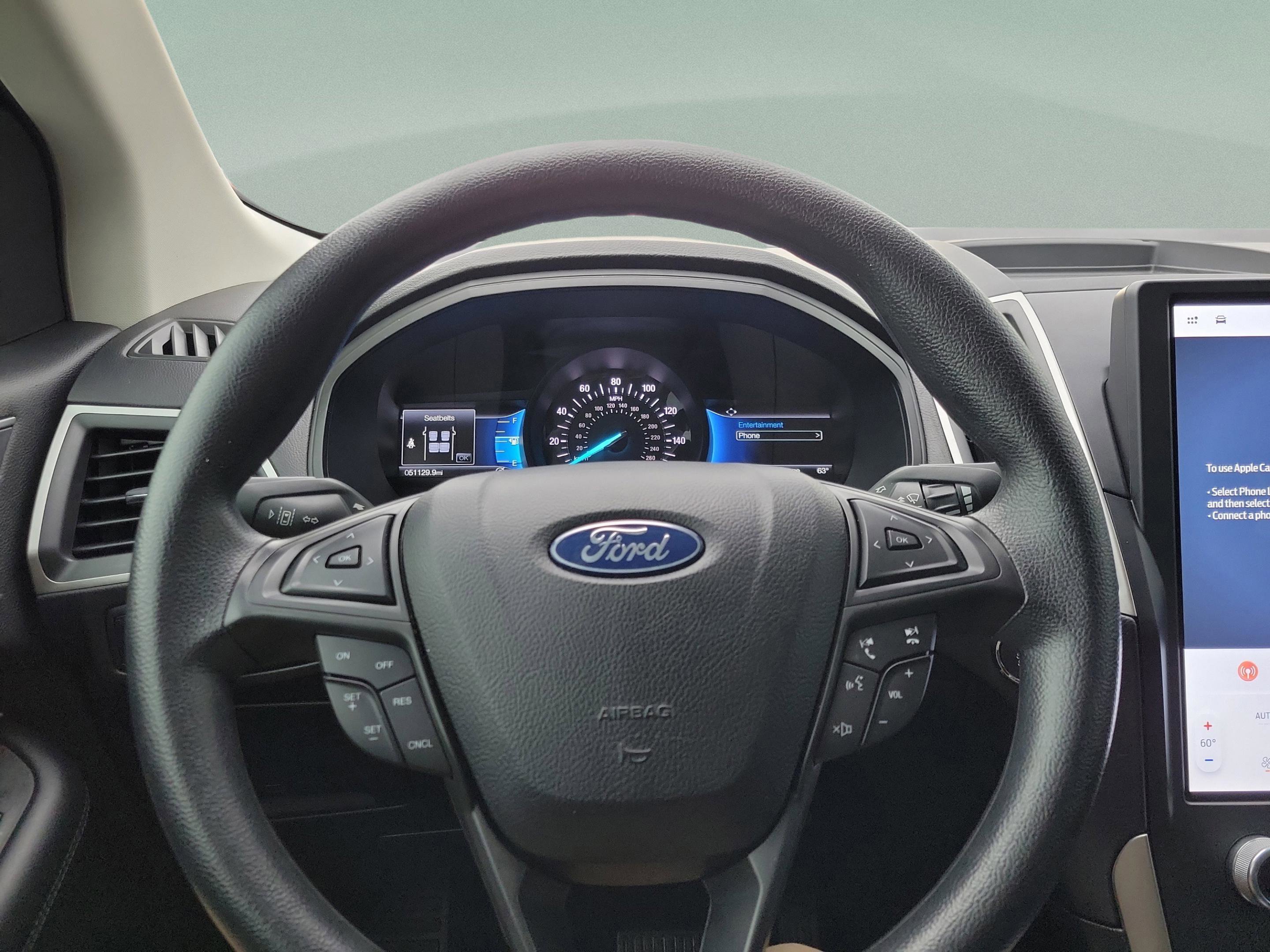 Certified 2022 Ford Edge SE w/ Black Appearance Package image 11