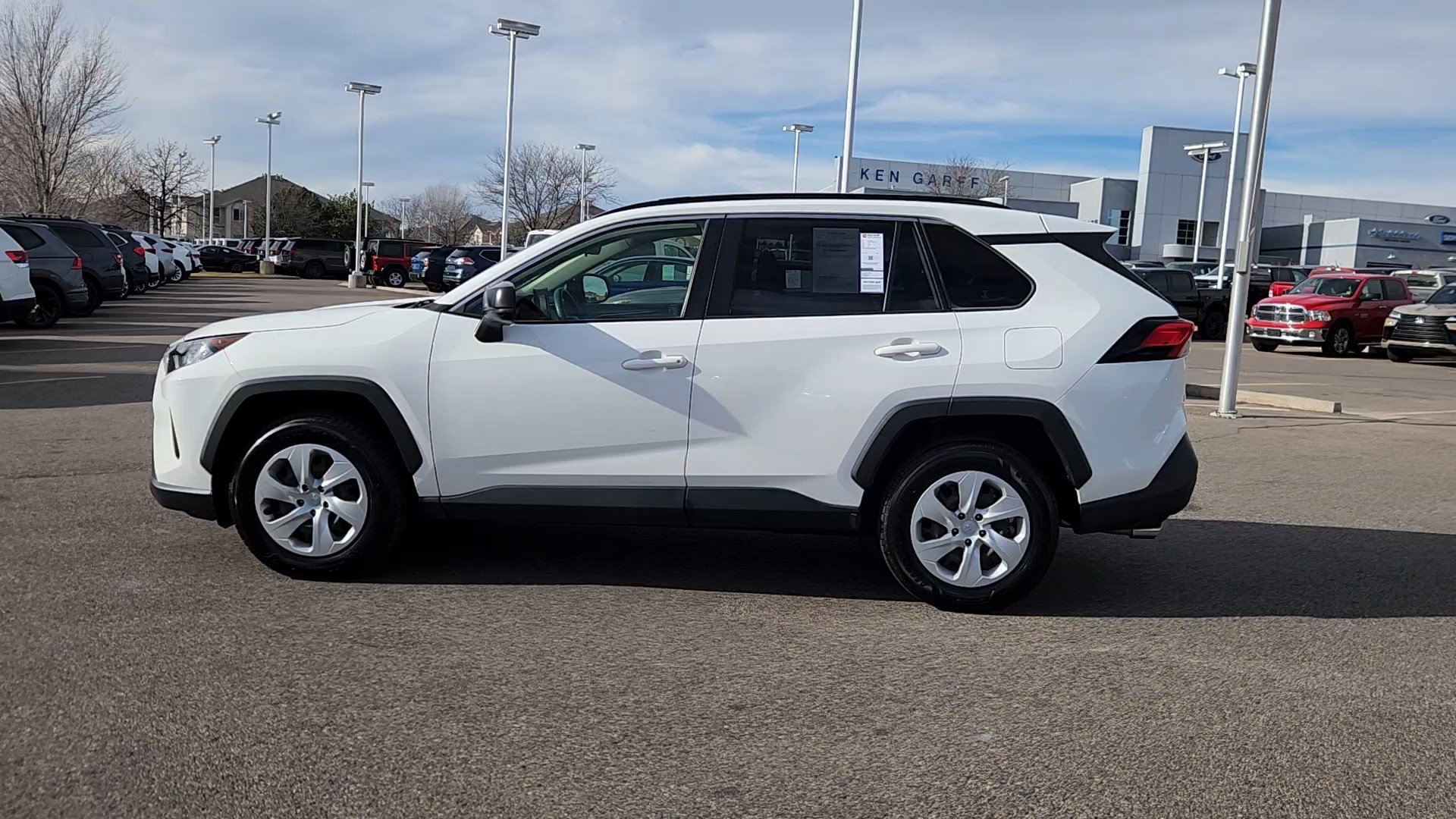 Used 2019 Toyota RAV4 LE image 13