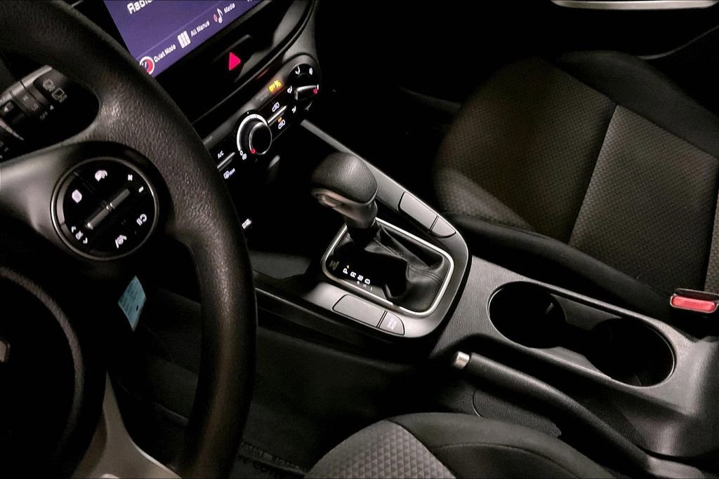 Used 2024 Kia Soul LX w/ LX Technology Package image 16