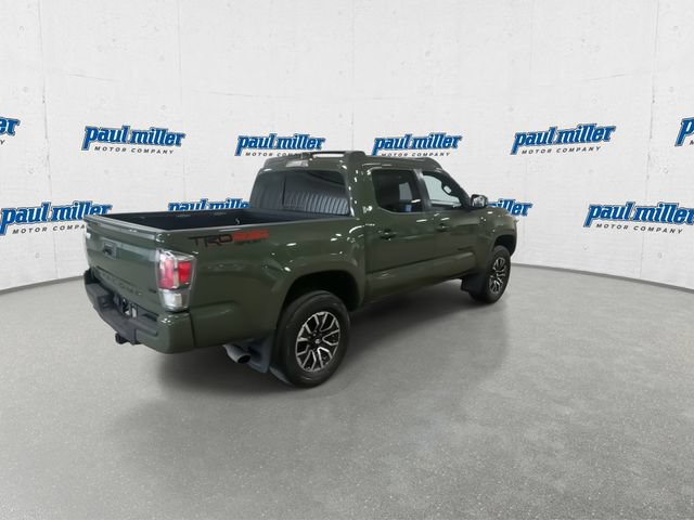 Used 2022 Toyota Tacoma TRD Sport w/ TRD Premium Sport Package AWD/4WD image 12