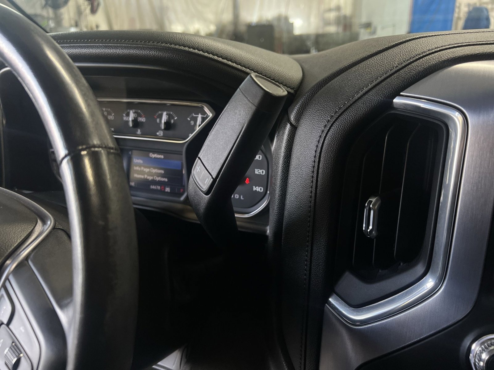 Used 2020 GMC Sierra 1500 SLT w/ SLT Convenience Package image 22