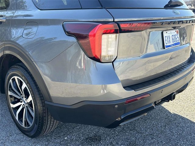 Certified 2025 Ford Explorer ST-Line image 12