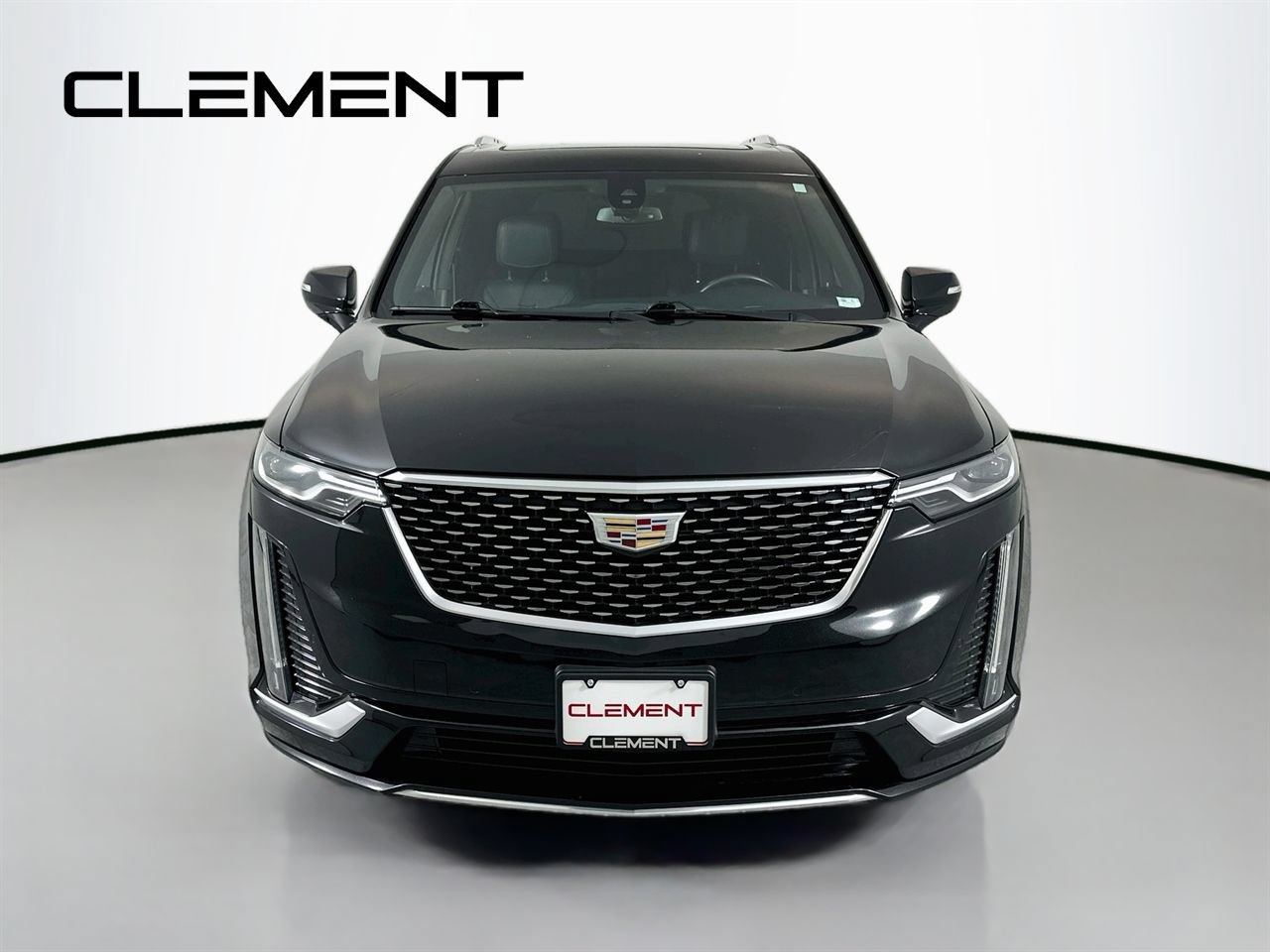 Used 2024 Cadillac XT6 Luxury FWD image 3