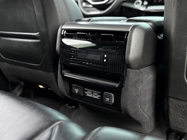 Used 2024 Jeep Wagoneer Series II AWD/4WD image 20