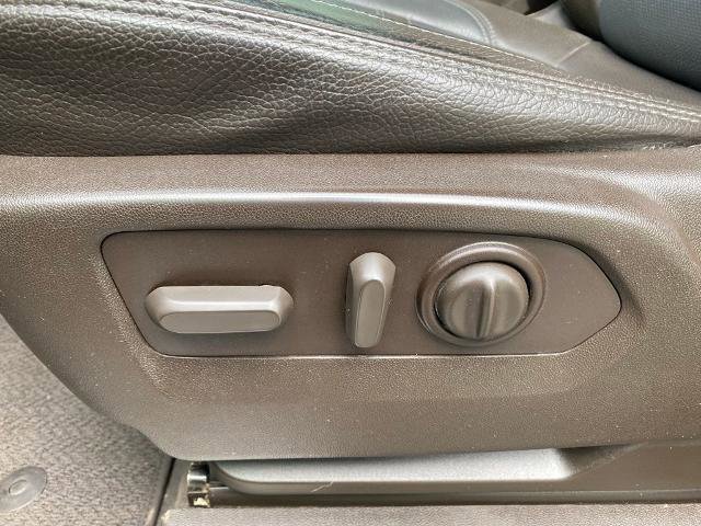 Used 2023 GMC Sierra 2500 Denali w/ Denali Ultimate Package AWD/4WD image 15