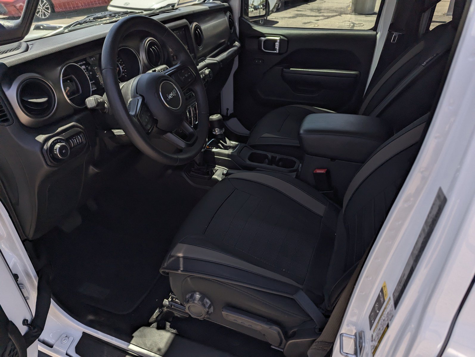 Used 2021 Jeep Wrangler Unlimited Sport AWD/4WD image 9