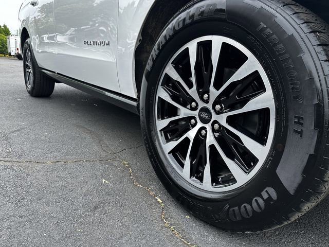Certified 2025 Ford Expedition Max Platinum AWD/4WD image 11