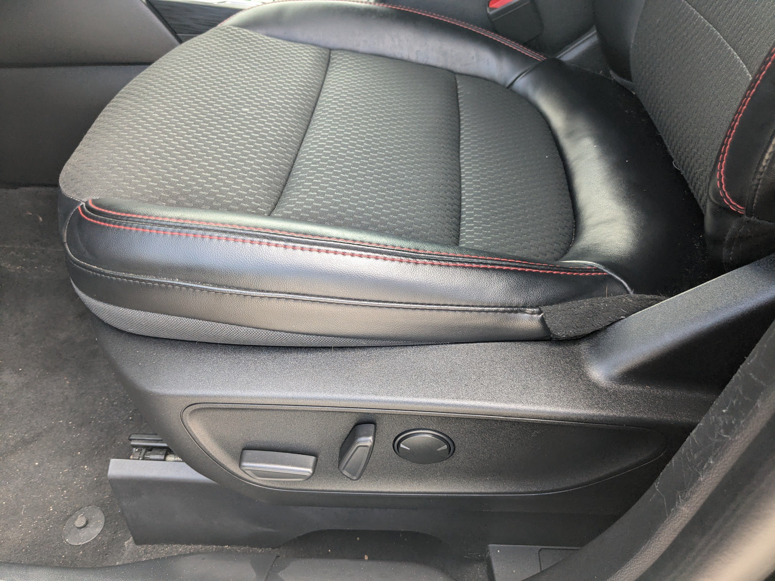 Certified 2023 Ford Escape ST-Line w/ Tech Pack #1 AWD/4WD image 20