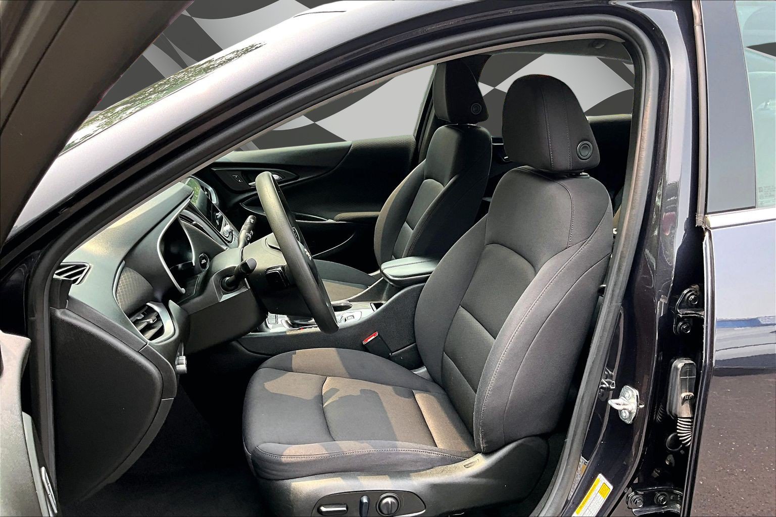 Used 2023 Chevrolet Malibu LT w/ Driver Confidence Package FWD image 25
