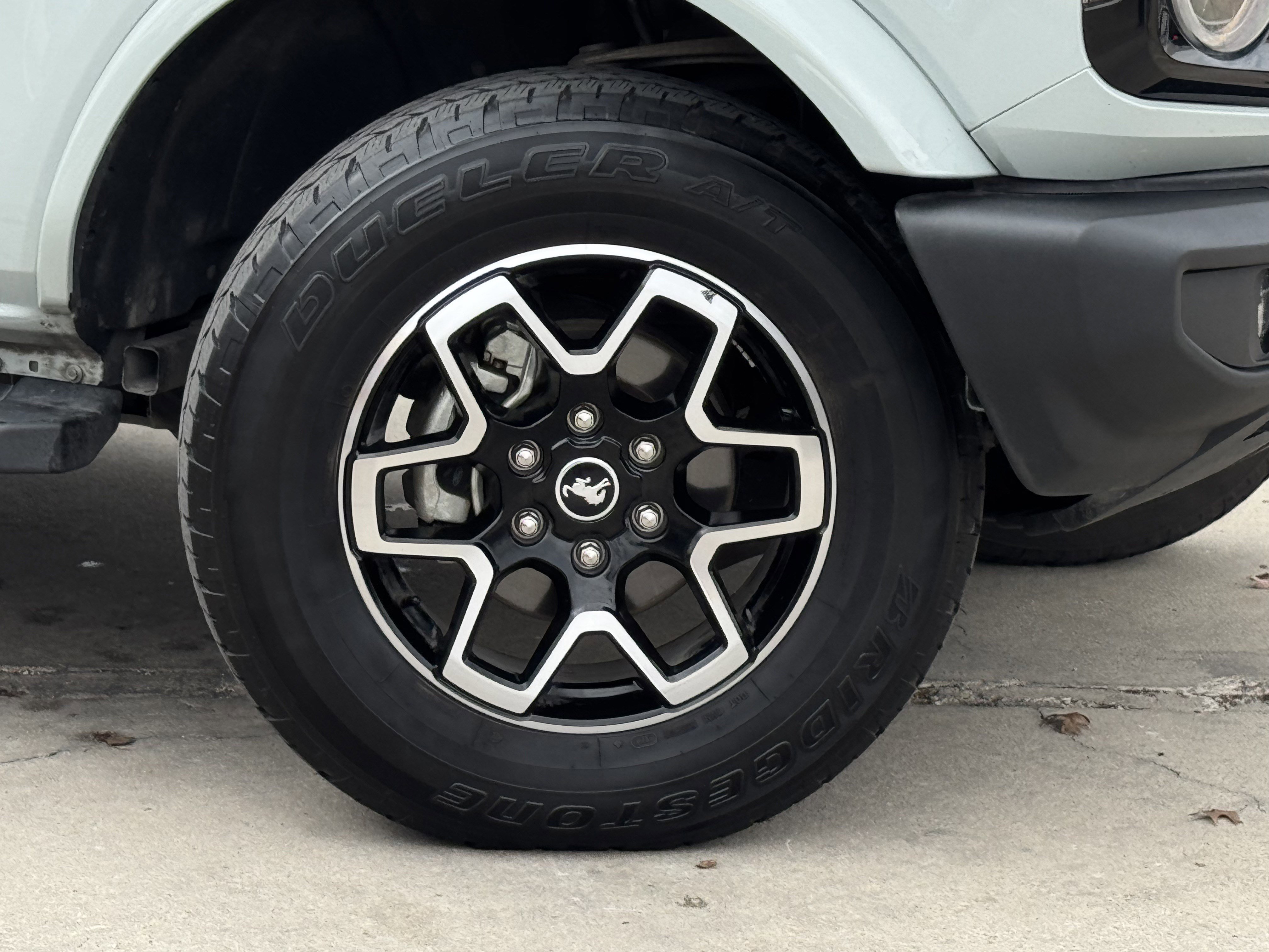 Certified 2023 Ford Bronco Outer Banks image 9