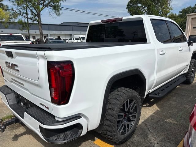 Used 2025 GMC Sierra 1500 AT4 w/ Technology Package AWD/4WD image 2