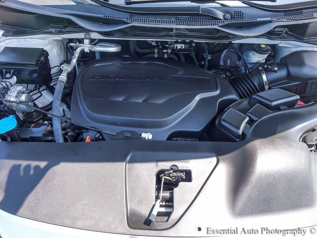 Used 2023 Honda Odyssey Elite image 25
