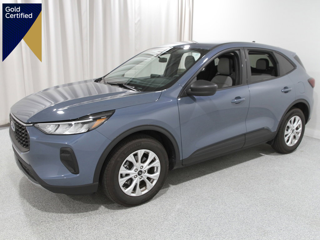 Certified 2025 Ford Escape Active w/ Cold Weather Package image 1