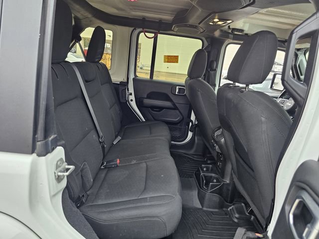 Used 2020 Jeep Wrangler Unlimited Sahara image 26