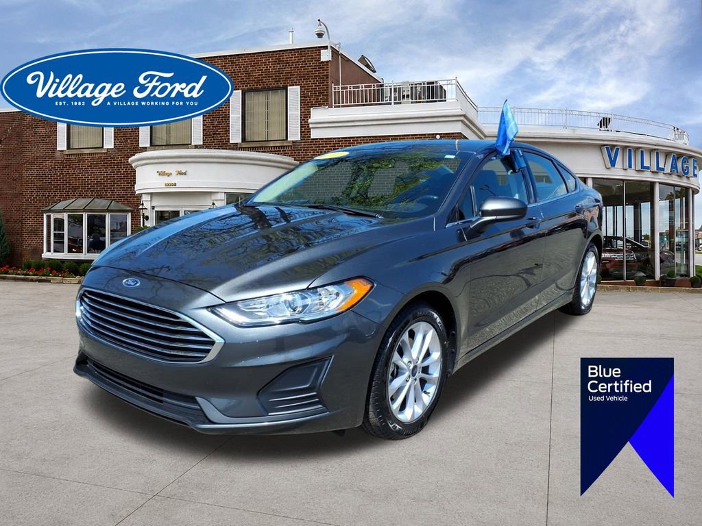Certified 2020 Ford Fusion SE FWD image 1