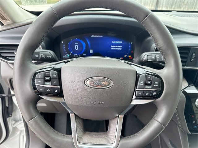 Certified 2023 Ford Explorer Platinum w/ Technology Package image 15