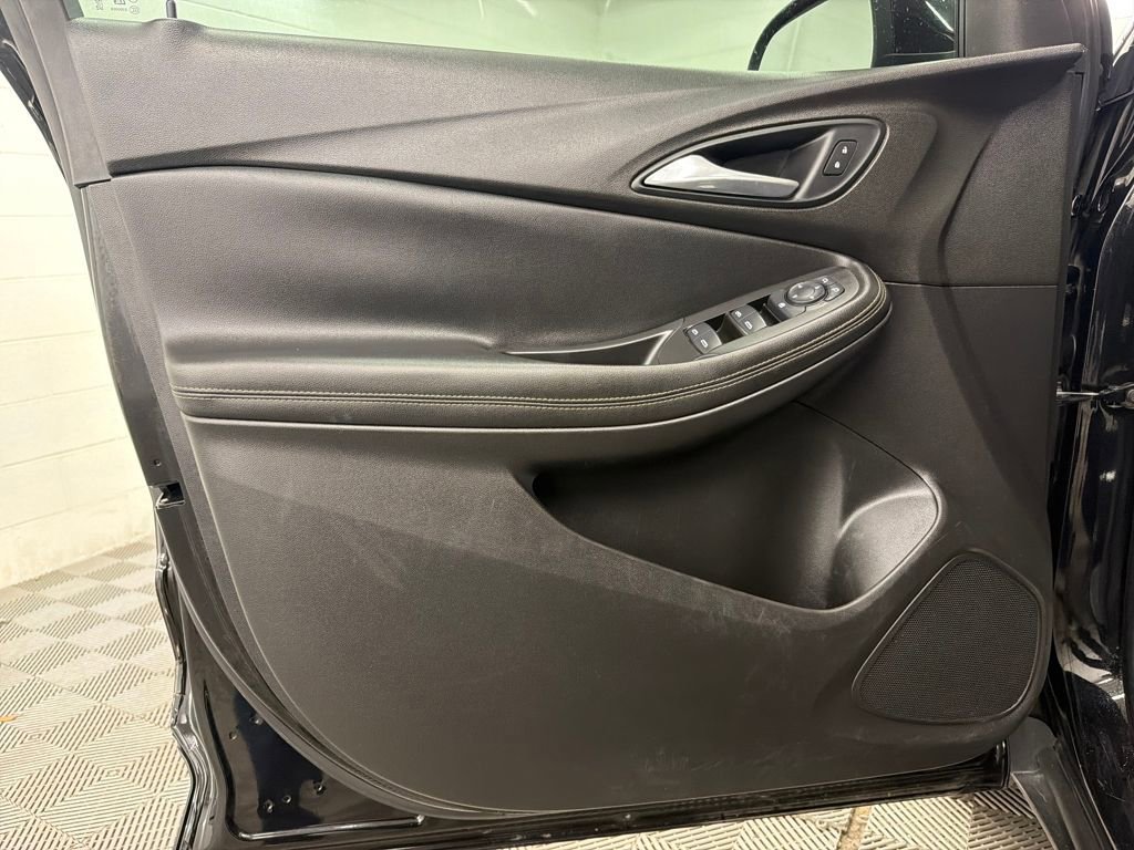 Used 2021 Buick Encore GX Preferred w/ Cold Weather Comfort Package image 16