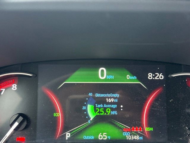 Used 2025 Toyota RAV4 XLE AWD/4WD image 9