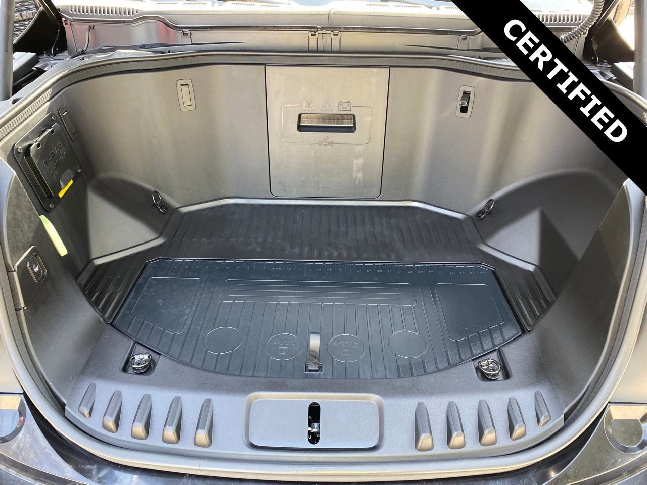 Certified 2025 Ford F150 Lightning Lariat image 40