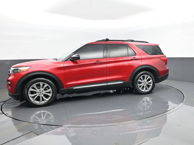 Certified 2020 Ford Explorer XLT w/ Equipment Group 202A AWD/4WD image 5