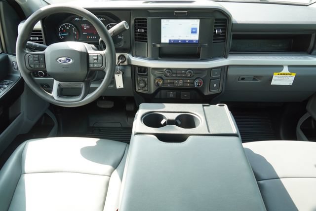 Certified 2025 Ford F250 XL AWD/4WD image 13