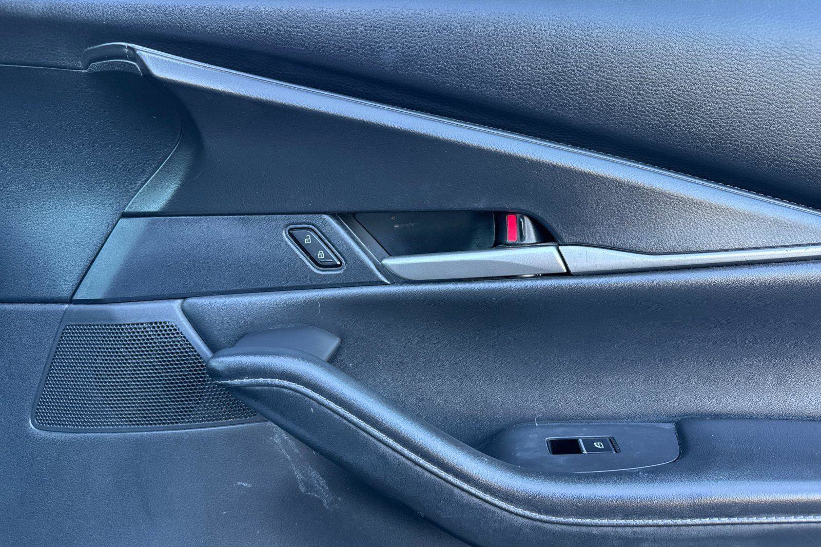 Used 2021 MAZDA CX-30 AWD 2.5 S w/ Select Package image 18