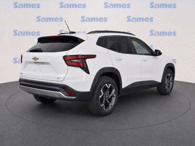 Used 2025 Chevrolet Trax LT w/ Driver Confidence Package FWD image 3