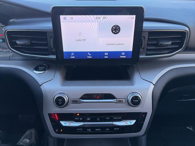 Certified 2022 Ford Explorer XLT w/ Equipment Group 202A image 12