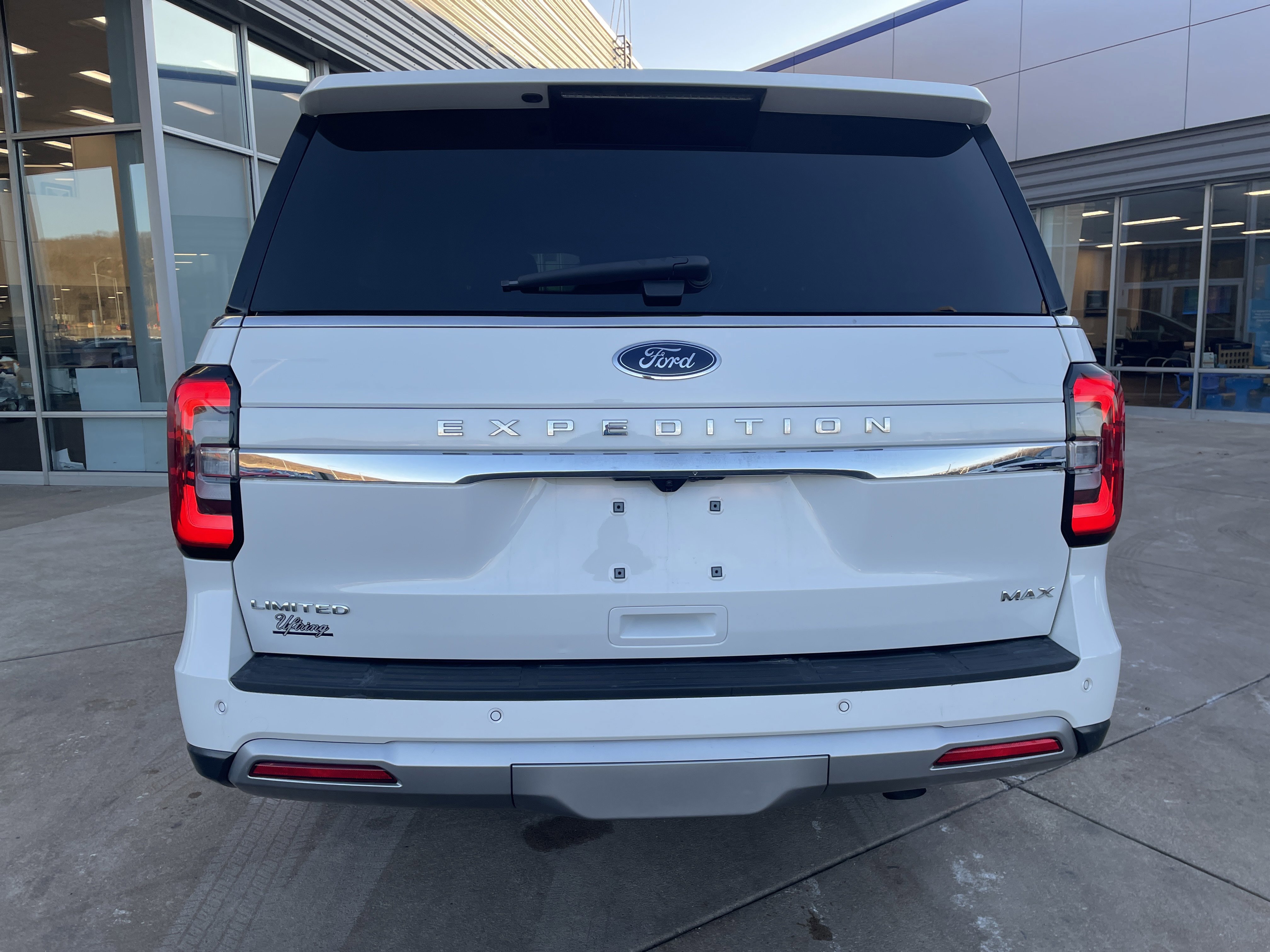 Certified 2022 Ford Expedition Max Limited image 4