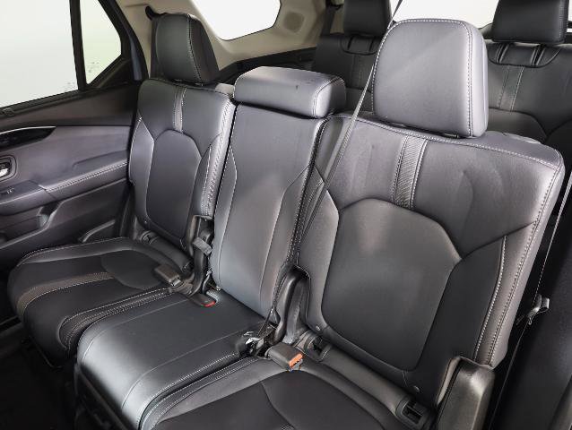 Used 2023 Honda Pilot Touring image 13
