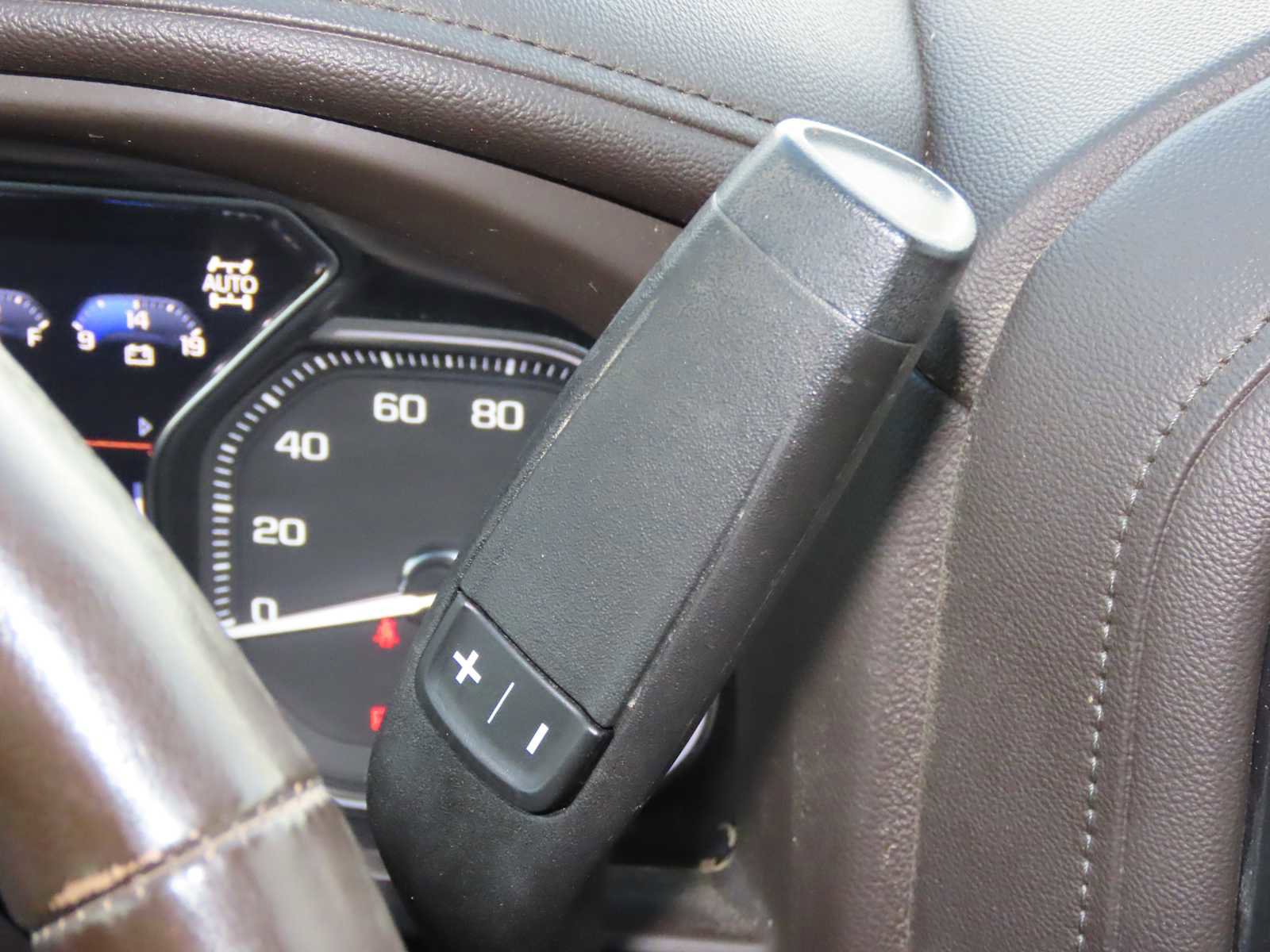 Used 2022 GMC Sierra 3500 Denali w/ Denali Ultimate Package image 35