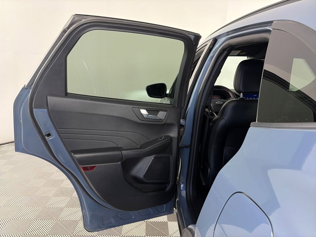 Certified 2025 Ford Escape ST-Line Select image 11