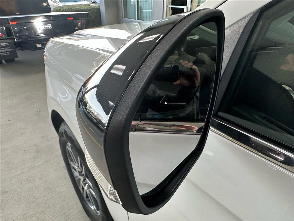 Certified 2025 Ford Expedition Active image 15