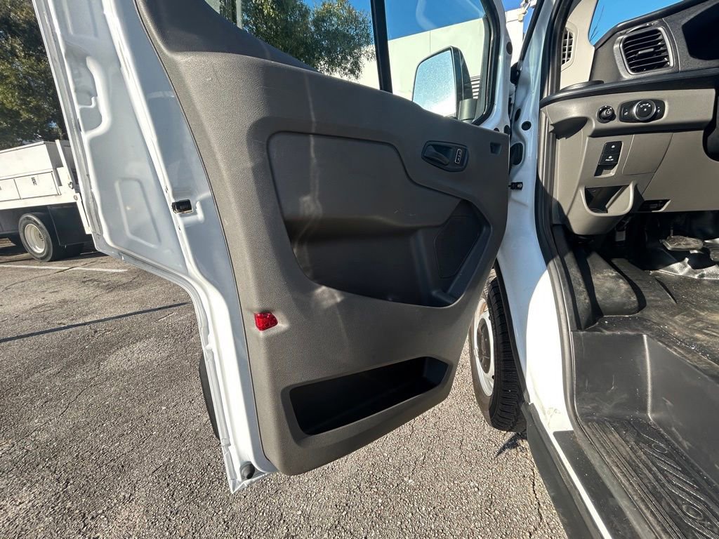 Certified 2023 Ford Transit 350 XL image 32