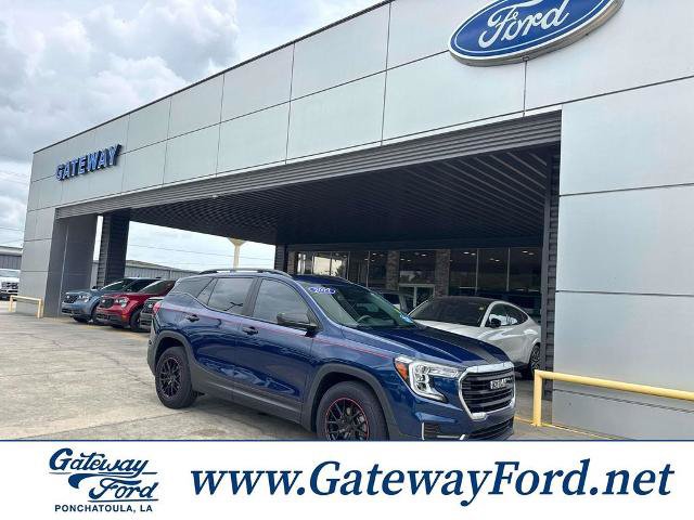 Used 2022 GMC Terrain SLE w/ Driver Convenience Package FWD image 1
